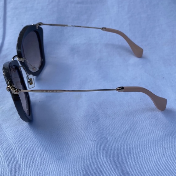 Miu Miu 10NS Sunglasses - Picture 3 of 6